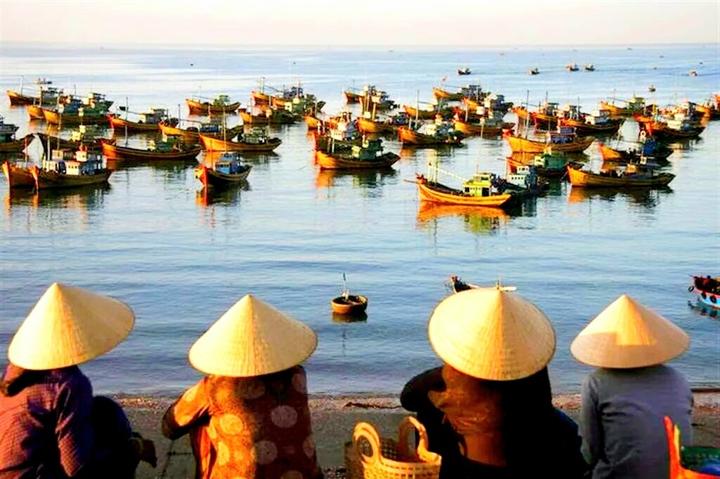 Sự Bùng Nổ Của Video Ngắn và Trí Tuệ Nhân Tạo: Vai Trò Thiết Yếu Của Đào Tạo Kỹ Năng Sáng Tạo Nội Dung_Short video entrepreneurship
